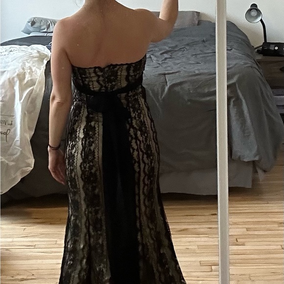 Beautiful prom dress - Picture 4 of 11